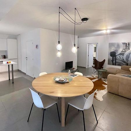 Apartment With Free Covered Parking - City Center Gand Extérieur photo
