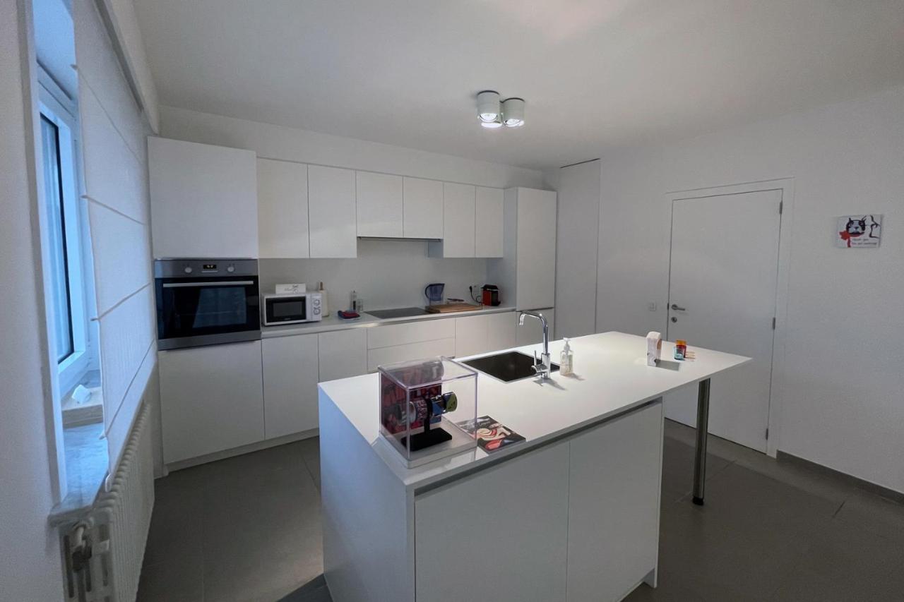 Apartment With Free Covered Parking - City Center Gand Extérieur photo