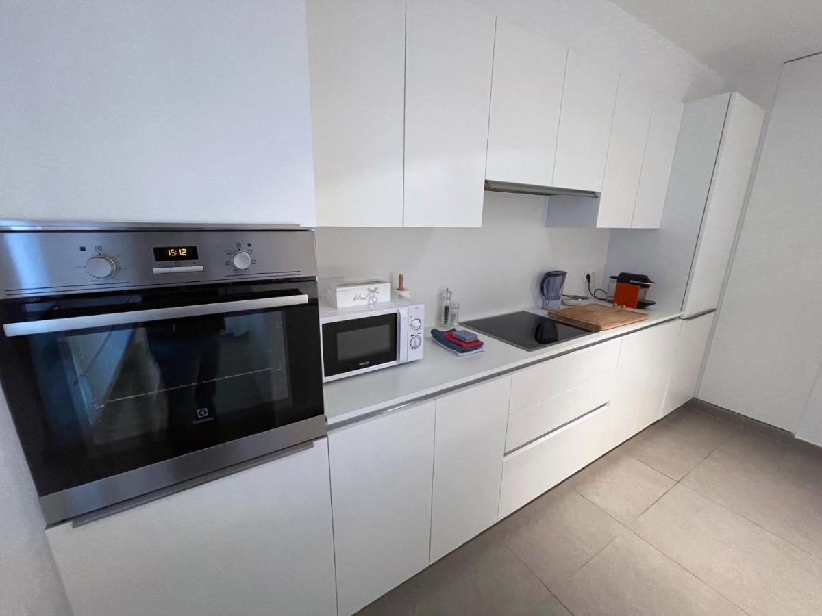 Apartment With Free Covered Parking - City Center Gand Extérieur photo